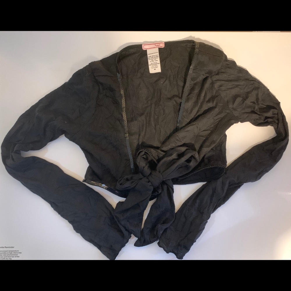Black half top